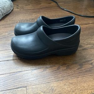 Croc clogs